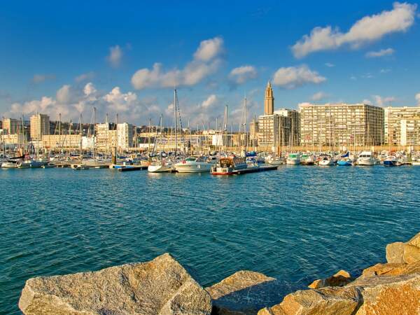 Construit en 1934, le port de plaisance du Havre, au nord de la France, est le plus grand de la Manche continentale. 