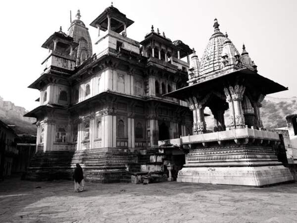 Vue du temple de Jagat Shrimoni, à Amber, en Inde