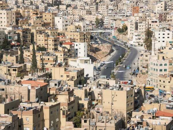 Vue sur Amman, capitale de la Jordanie, depuis la citadelle de la ville. 