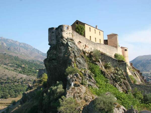 La citadelle de Corte, en Corse.