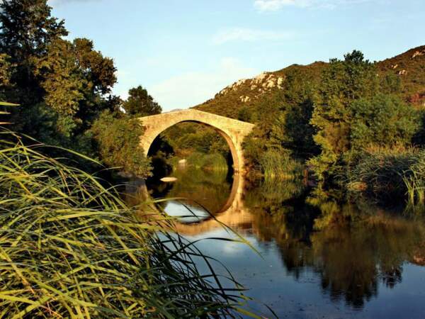 Le pont de Spina-Cavallu, vers Sartène, en Corse.