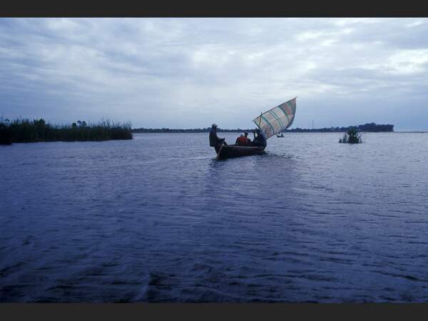 Navigation sur le canal des Pangalanes, à Madagascar