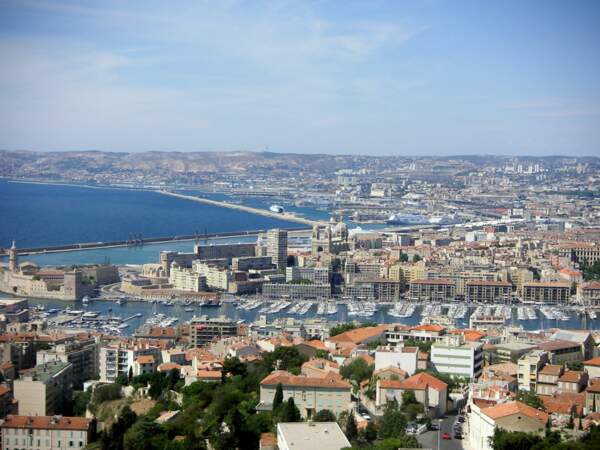 Un panorama de la rade de Marseille (France).