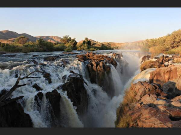 Les chutes d’Epupa, sur le fleuve Kunene, en Namibie.