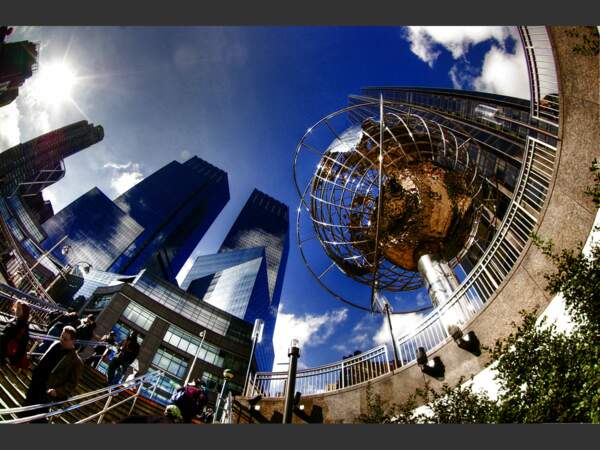 Columbus Circle est une des places de New York les plus visitées par les touristes (Etats-Unis).
