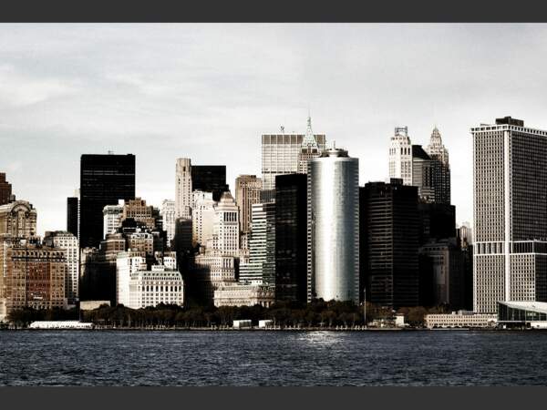 Le ferry qui relie Staten Island à Manhattan permet de profiter d’une jolie vue de la skyline de New York (Etats-Unis).