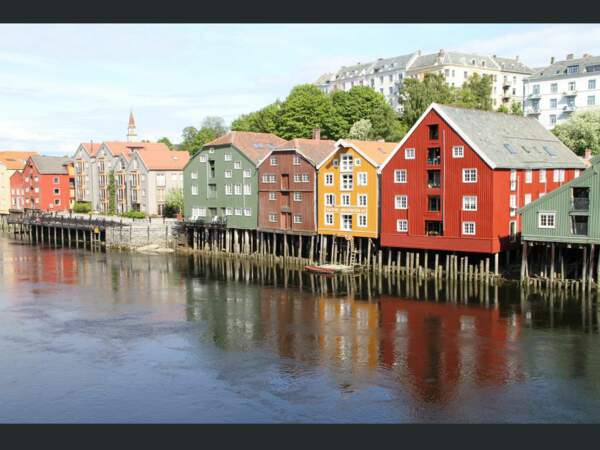Les entrepôts colorés de Trondheim, en Norvège.