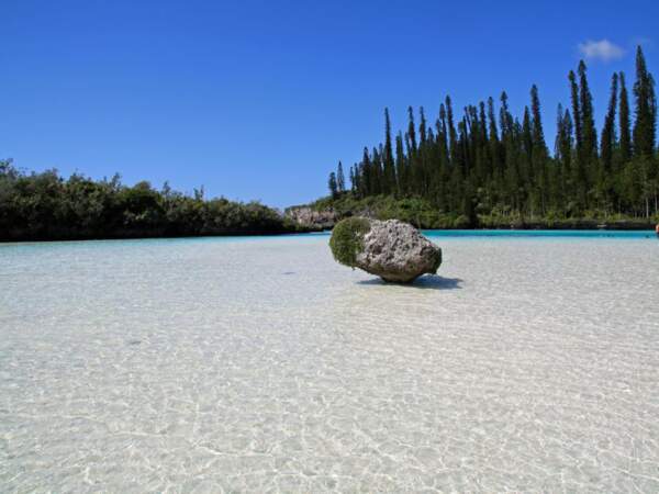 Une piscine naturelle dans la baie d’Oro, sur l’île des Pins en Nouvelle-Calédonie
