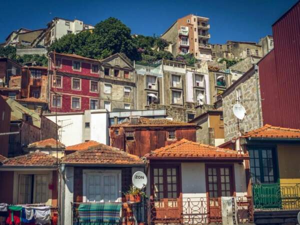 Maisons colorées du centre de Porto, au Portugal. 