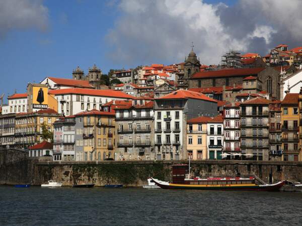 Porto depuis le Douro, dans le Nord du Portugal