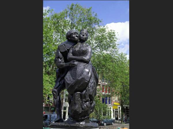 Un statue non loin du Waag, à Amsterdam, Pays-Bas.