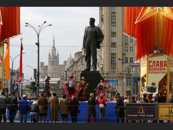 Moscou célèbre le 60e anniversaire de la victoire de 1945 (Place Maiakovskaïa, Moscou, Russie).
