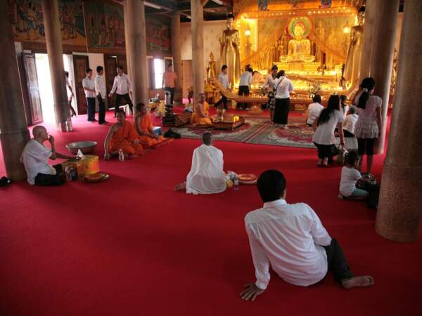 Prière du Nouvel An dans le Wat Langka à Phnom Penh, au Cambodge