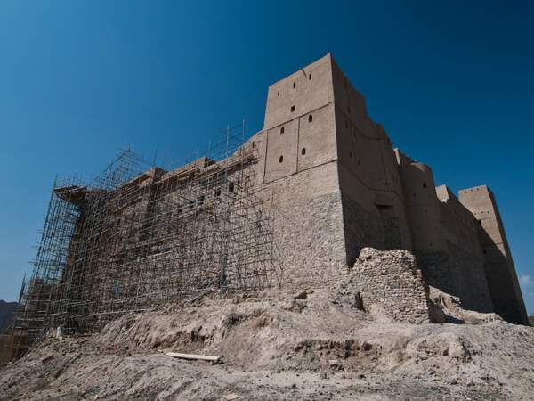 Fort en cours de rénovation, aux alentours de Nizwa, à Oman