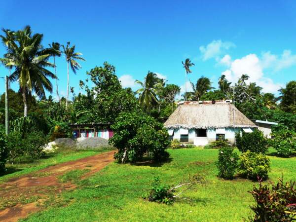 Un fale, une maison traditionnelle des Wallisiens, en Polynésie.