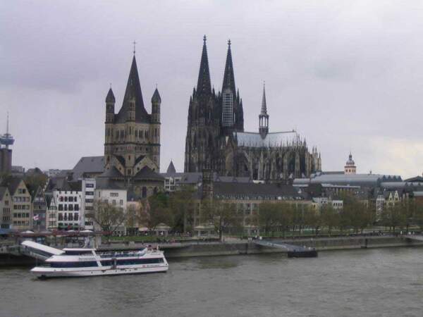 La cathédrale de Cologne, sur les bords du Rhin, en Allemagne