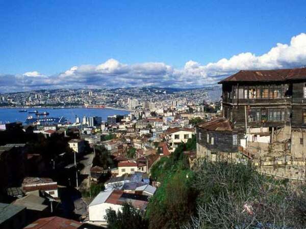 La cité de Valparaiso, au Chili, est célèbre pour son relief