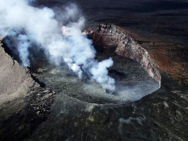 Le cratère du Mauna Kea, plus haut volcan d'Hawaii