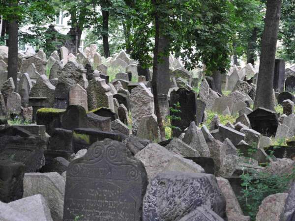 Au cimetière juif de Prague, en République tchèque.