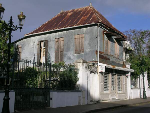 Une case dans la rue de Paris, à Saint-Denis de la Réunion.