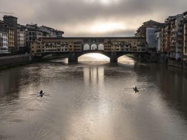 Le Ponte Vecchio au soleil levant