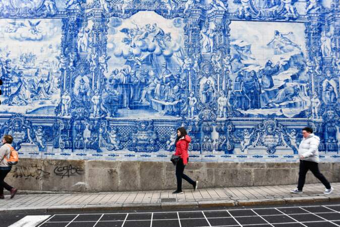 Portugal : au sein de la "brigade spéciale azulejos", ces petits carrés de faïence très convoités 