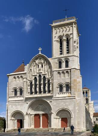 La basilique Sainte-Marie-Madeleine à Vézelay (Bourgogne-Franche-Comté)