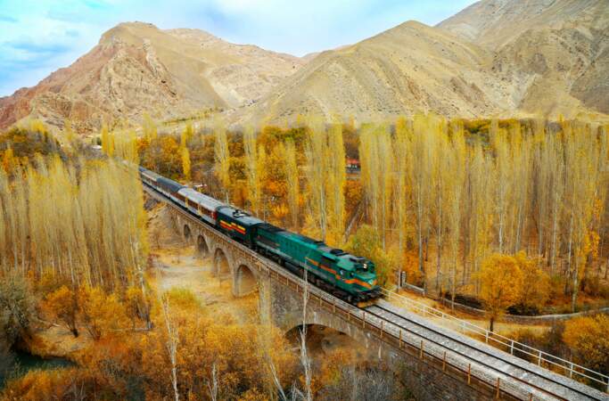 Le chemin de fer transiranien (Iran)
