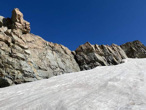 La Girose, l'une des plus importantes calottes glaciaires des Alpes du Sud