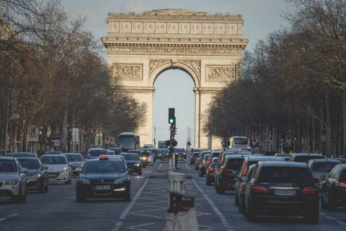  Paris Champs-Elysées