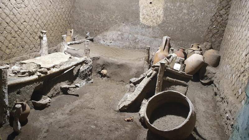 6 - Les vestiges d’une chambre d’esclaves refont surface à Pompéi