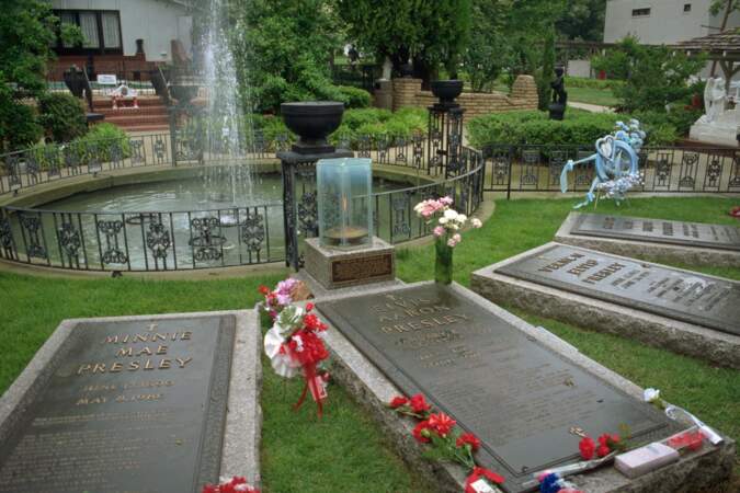 La tombe d'Elvis Presley à Memphis, dans le Tennessee