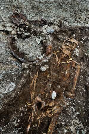 9 - Une tombe princière de 2.400 ans à Lavau
