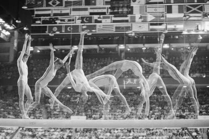 Le premier "10.0" de l'histoire en gymnastique par Nadia Comaneci